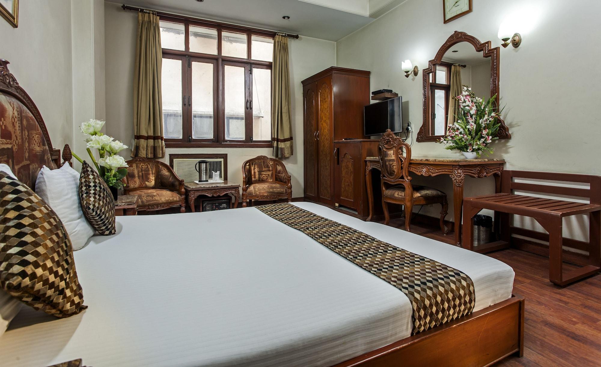 Hotel Sunstar Residency Deli Exterior foto