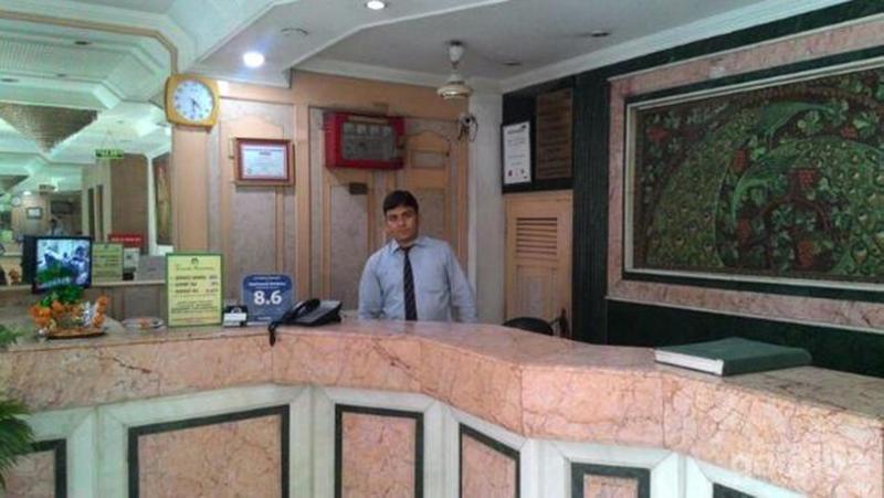 Hotel Sunstar Residency Deli Exterior foto