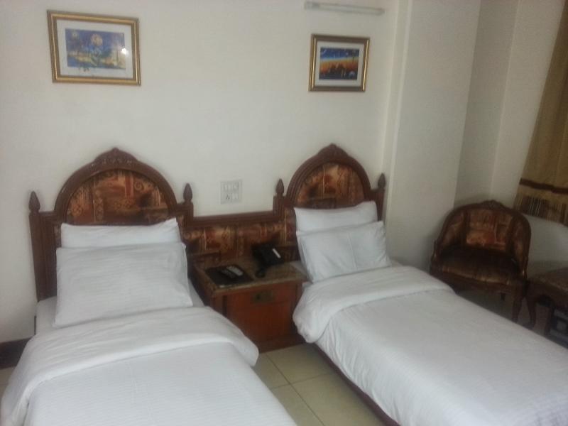 Hotel Sunstar Residency Deli Exterior foto